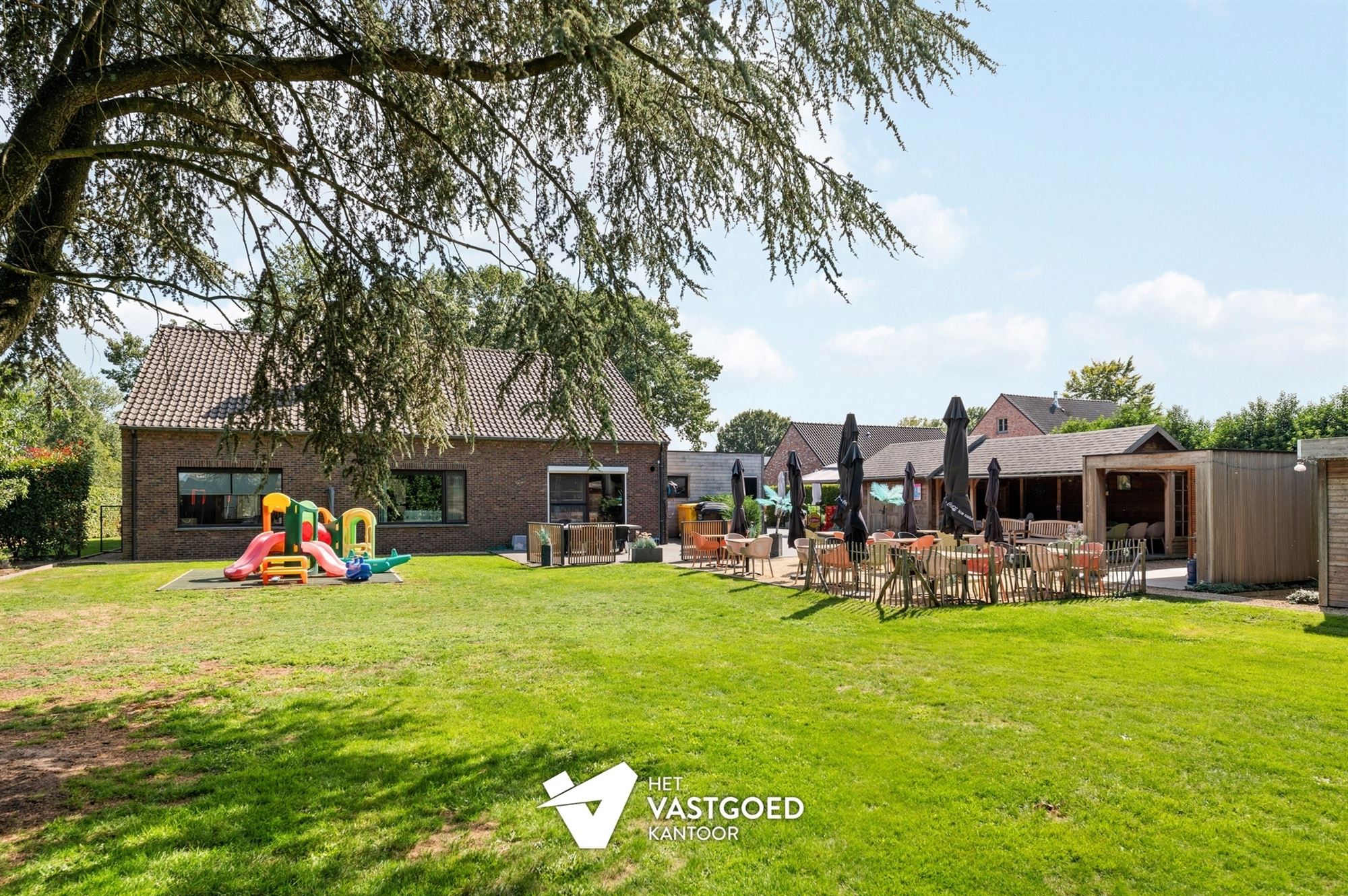 ZEER RUIME, ENERGIEZUINIGE WONING MET ENORM VEEL MOGELIJKHEDEN OP 5320M²! - foto 4