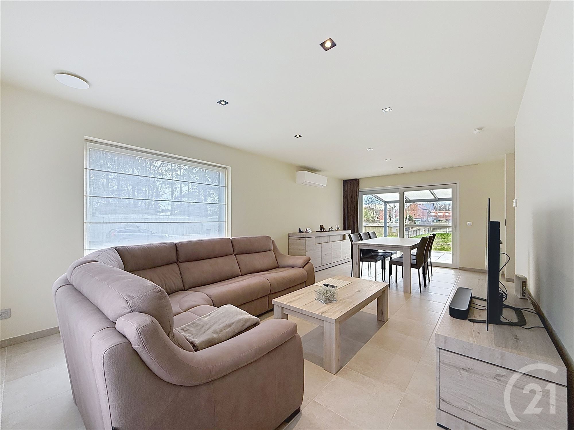 Aangename recente woning met 3 slaapkamers! - foto 4