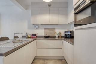 Tour & Taxis - Zeer recent appartement (EPC: A- -- 95m²) van 2021 met 2 slaapkamers en Zuid West terras (9m²) gelegen in het gebouw Hampton op...