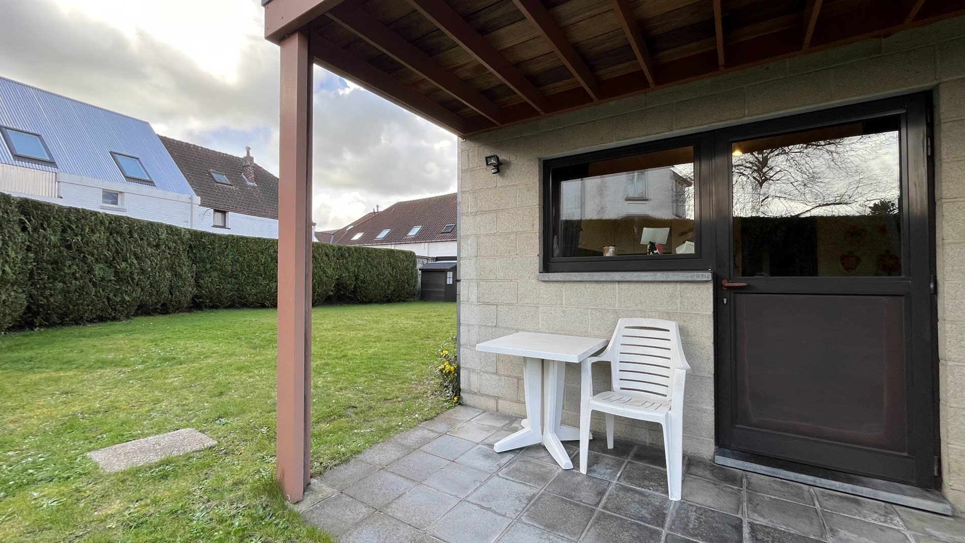 Ruim 2-slaapkamer appartement met terras in Merelbeke - foto 5