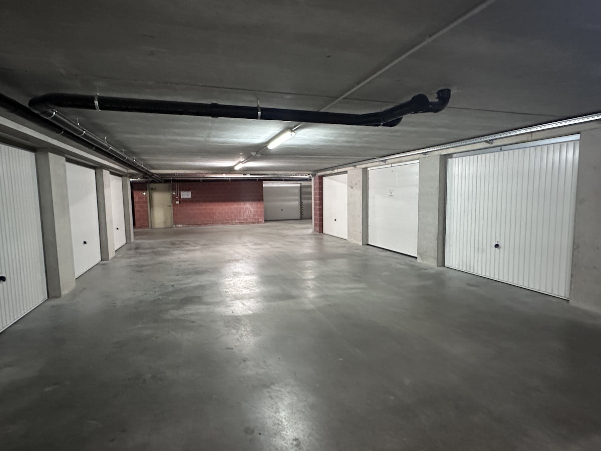 Ondergrondse garagebox te koop nabij het centrum van Veurne. - foto 4