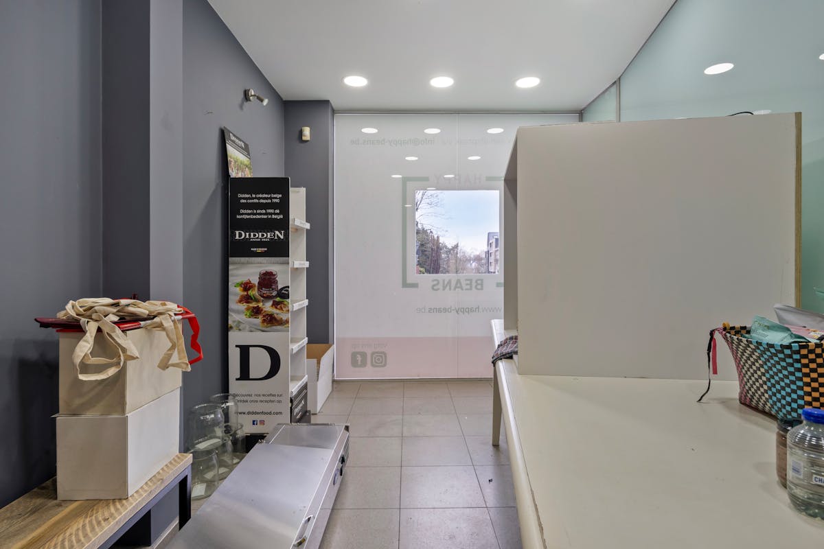 Rez-de-chaussée commercial ou bureau au cœur d'Asse - photo 5