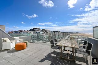 Penthouse unique situé à un emplacement exceptionnel sur la Place Rubens, dans la partie la plus ensoleillée de la digue de mer de Knokke...