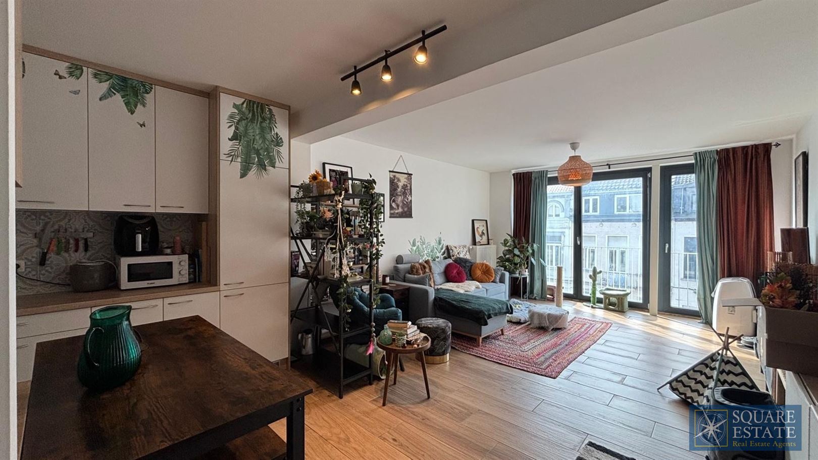 Charmant appartement met 2 slaapkamers en een terras - foto 2