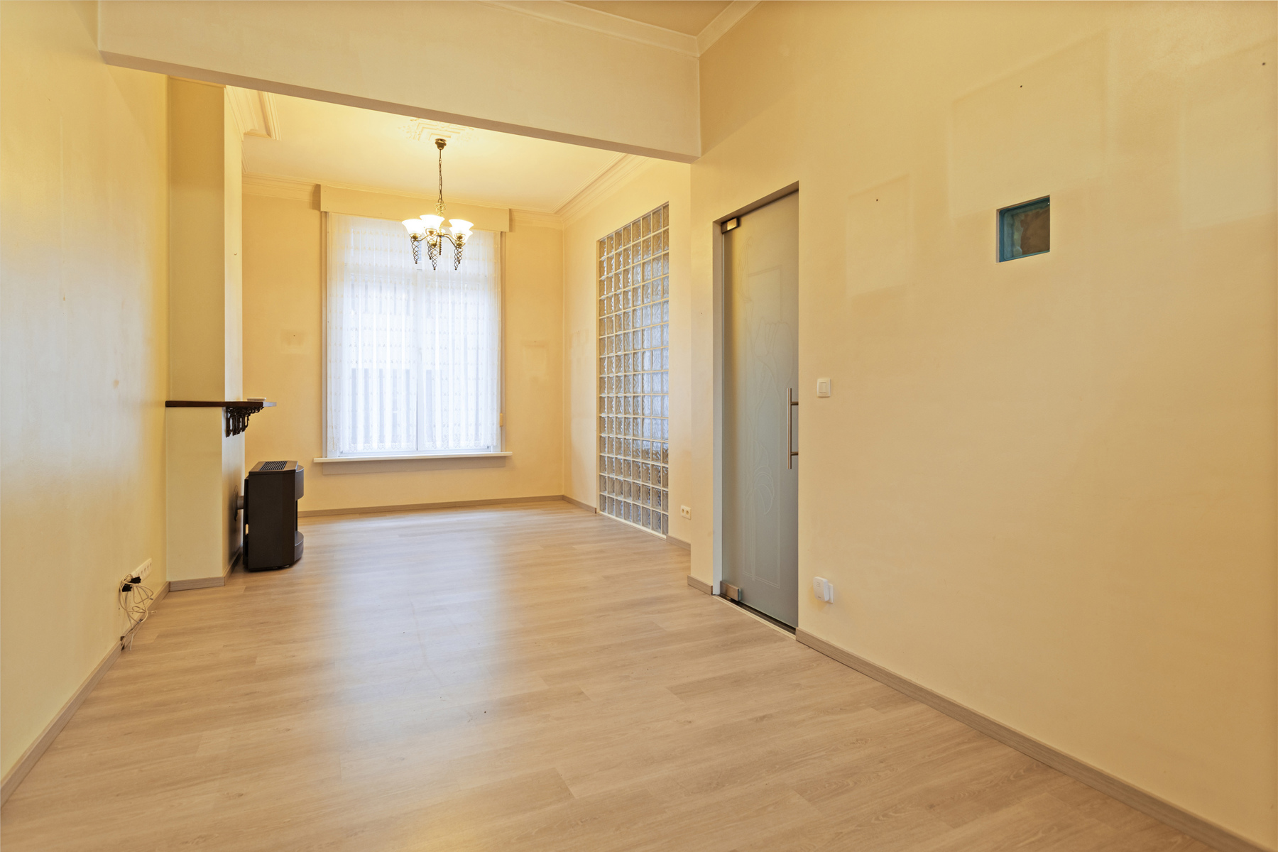 Woning met 6 slaapkamers. - foto 2