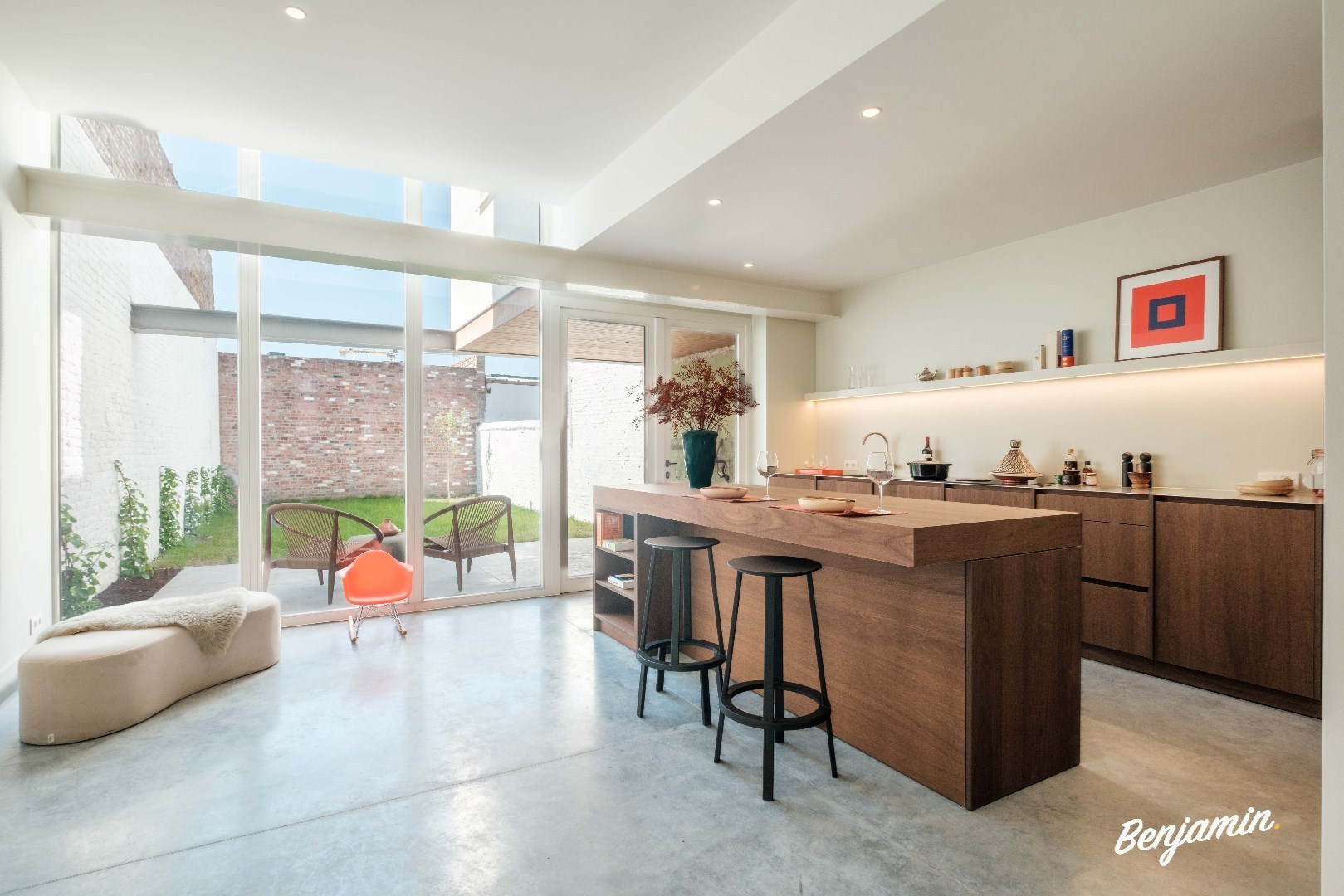 Stylish renovated townhouse in the heart of Kortrijk - photo 2