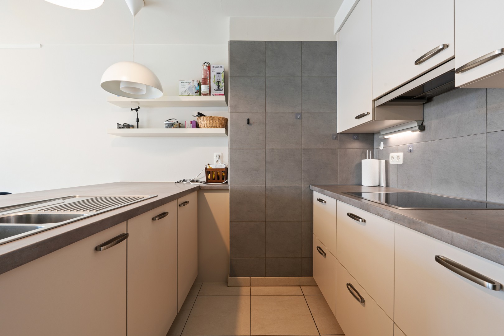 Luxueus appartement met 2 slaapkamers en moderne voorzieningen in het hart van Oostende te koop! - photo 5