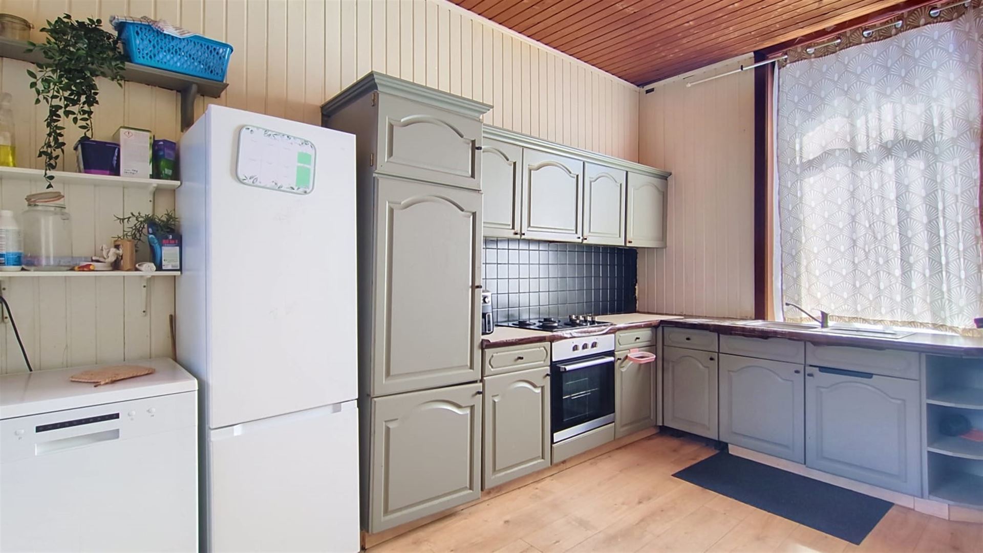Huis te huur in Charleroi met 2 slaapkamers - foto 5
