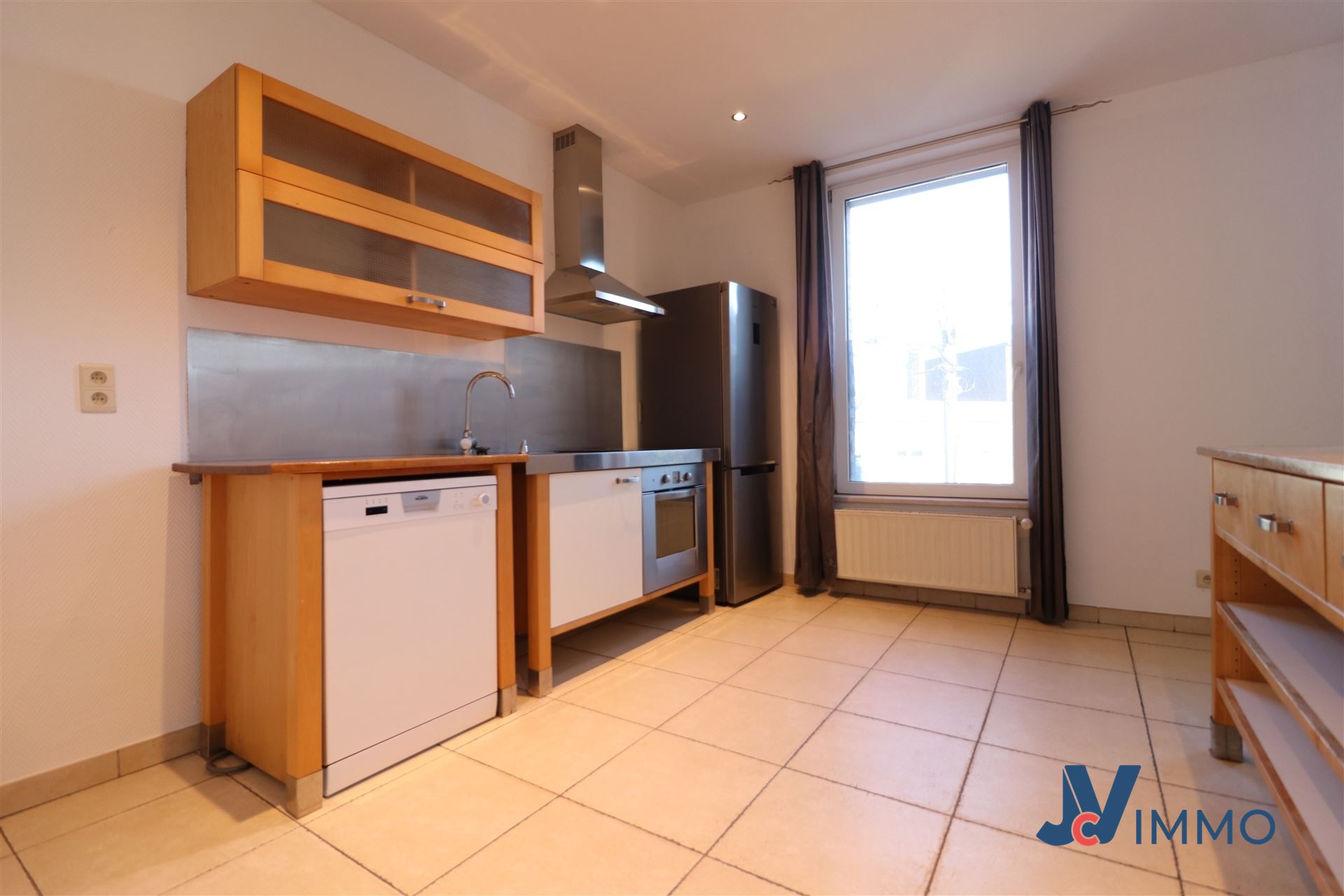 Apartment - photo 4