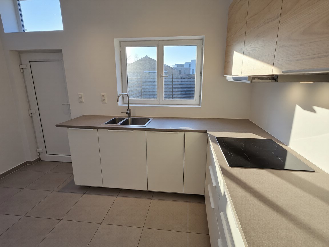 Gerenoveerde woning met tuin en parkeerplaats - 1 slaapkamer. - foto 5