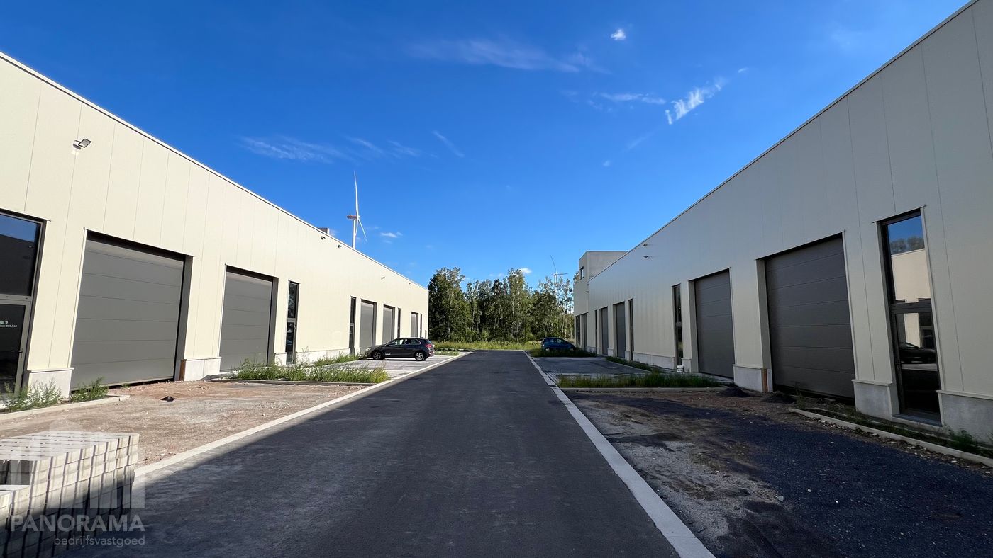 Nieuwbouw KMO-unit van 205 m² op een strategische locatie - foto 3