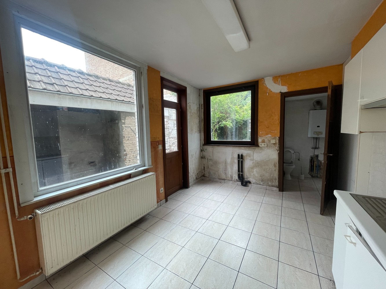 Brugge centrum, ruime gezinswoning met grote living, 3 slaapkamers en stadspatio - foto 4