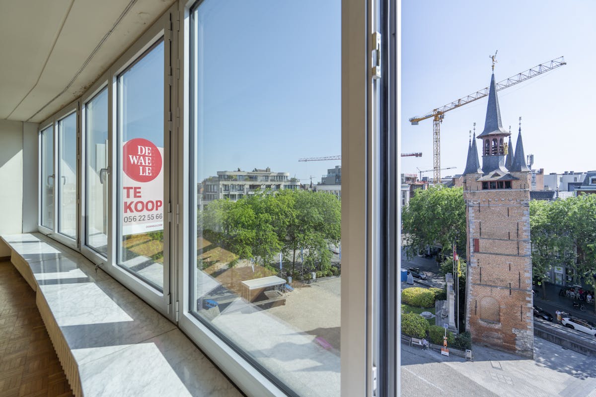 Ruim Appartement met zicht op de Grote Markt van Kortrijk - foto 4
