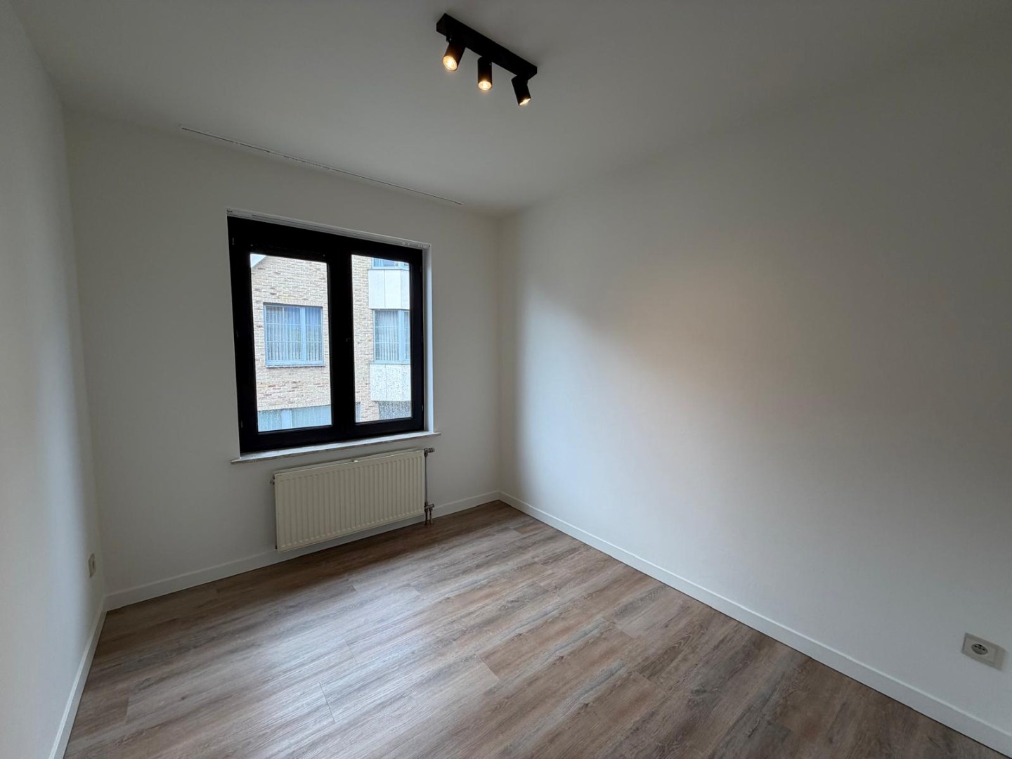 Gerenoveerd appartement met drie slaapkamers in centrum Kasterlee - foto 5