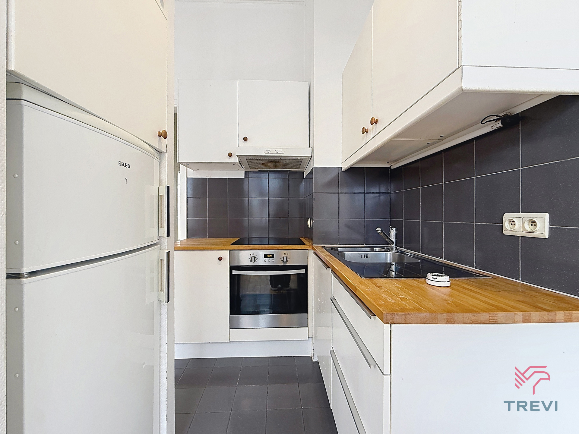 SCHAERBEEK, lichtrijk app. 80 m², 2 slpkmrs, nabij vervoer. - foto 4