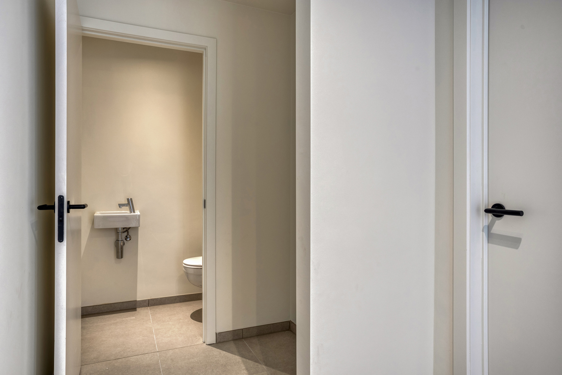 Verhuurd investeringsappartement met 1 slaapkamer te koop - foto 3