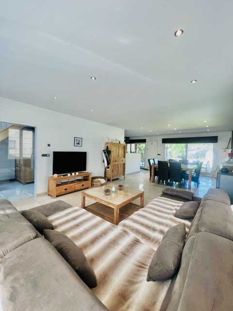 Huis te koop in Hever met 5 slaapkamers - foto 4