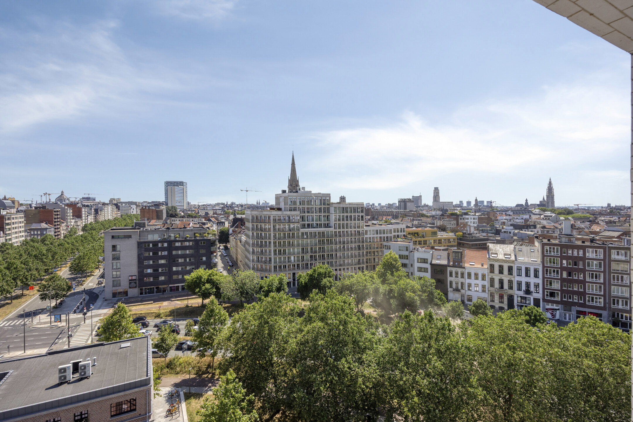 Exclusief hoekappartement met prachtig zicht over Antwerpen. - foto 5