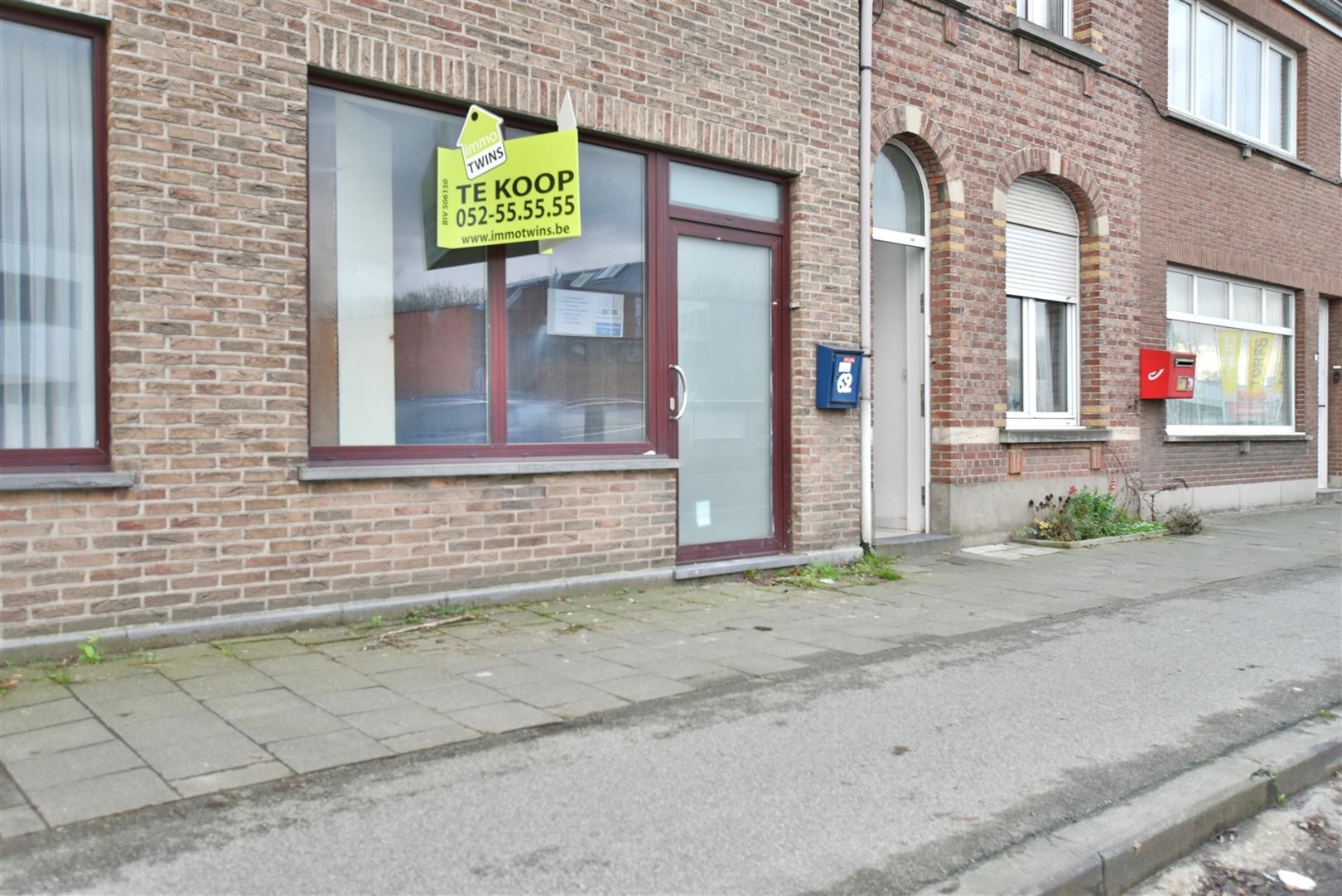 Volledig gerenoveerde handel- of kantoorruimte gelegen op commerciële locatie te Mechelsesteenweg te Dendermonde - foto 5
