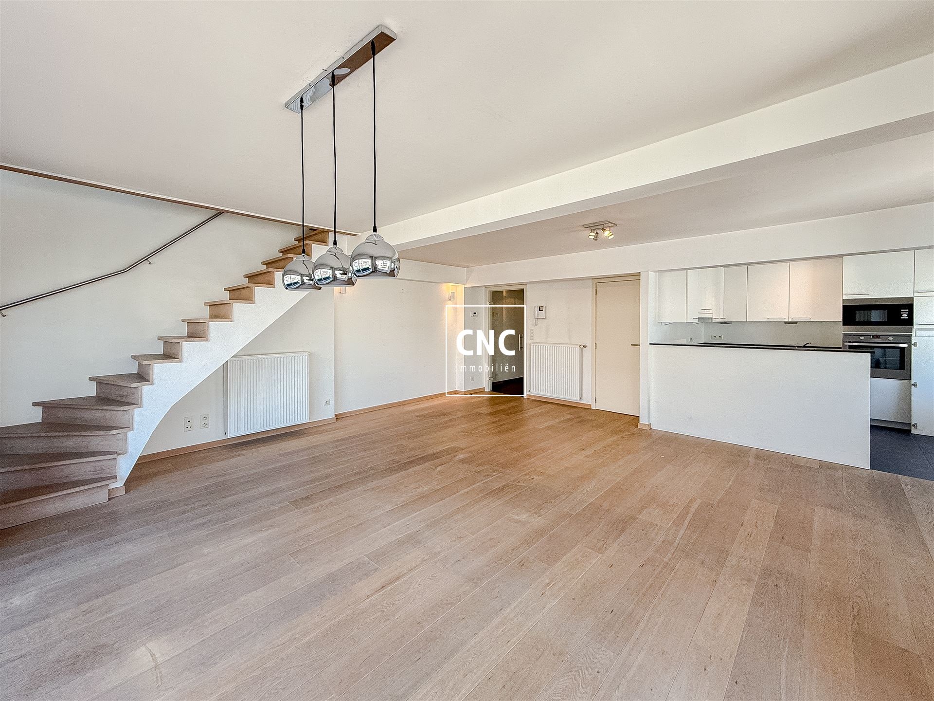 Ongemeubeld duplex met 2 slaapkamers in centrum Knokke-Heist - foto 1