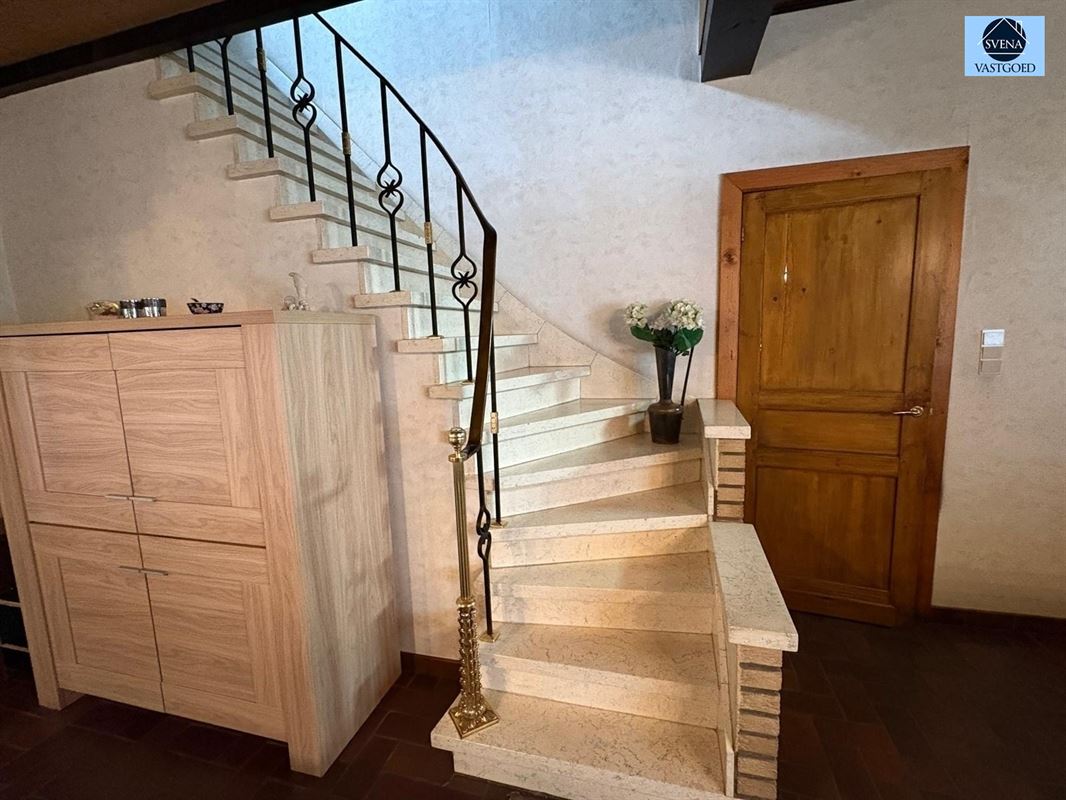 TE RENOVEREN WONING MET TUIN, WEILAND EN BINNENSTAL OP CA. 70 ARE - foto 3