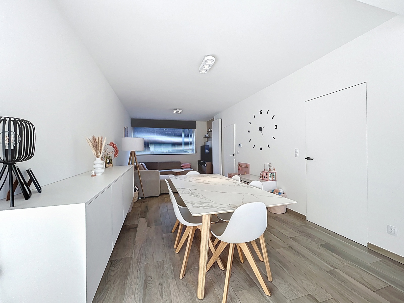 Afgewerkte woning met 4 slpks, dressing en zuidgerichte tuin - foto 4