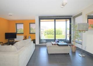 Prachtig duplex appartement met 3 slaapkamers en 2 ruime terrassen.Gelegen langs de Dijle op fietsafstand (4km) van het centrum van...