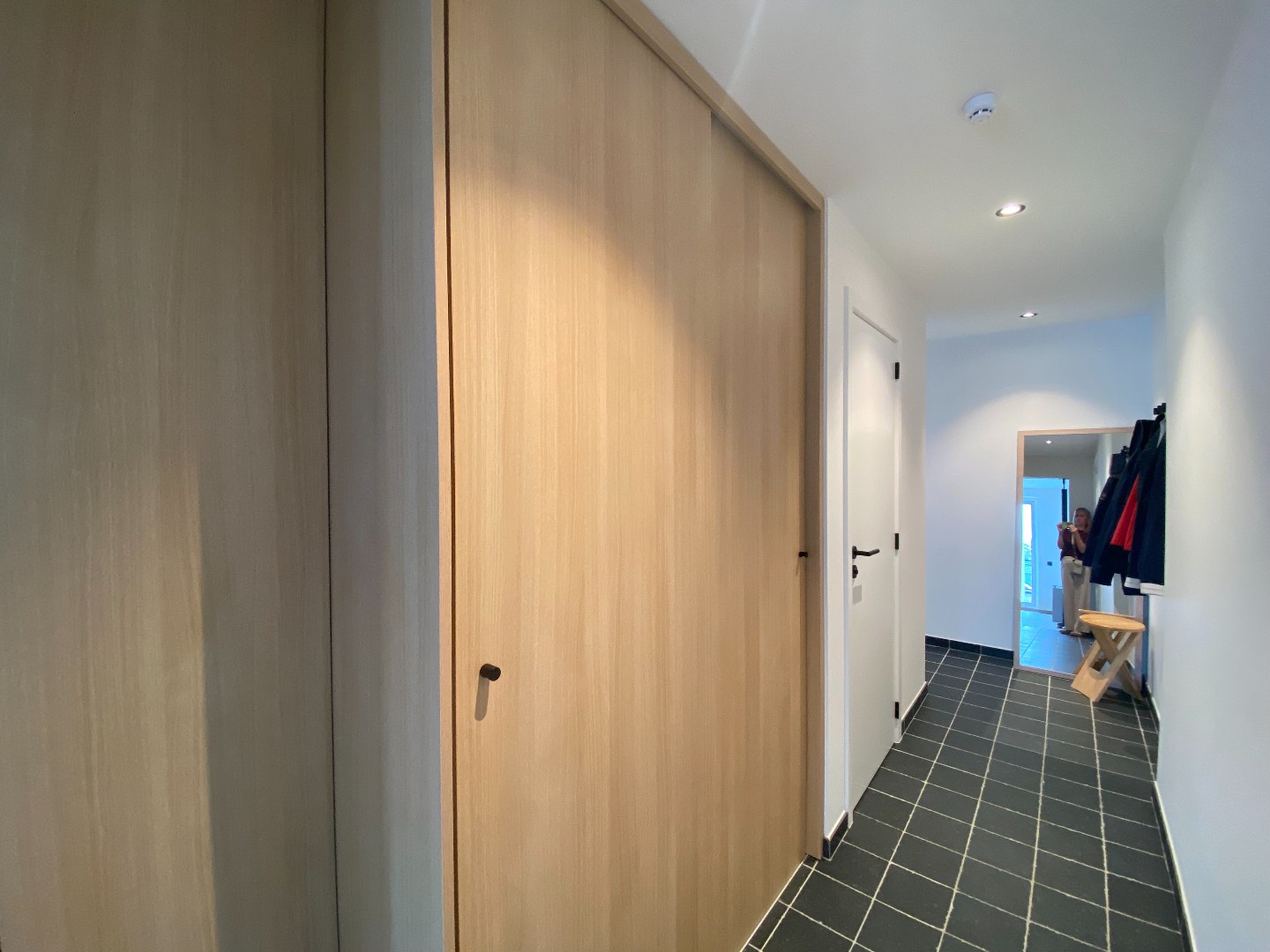 Hedendaags appartement met 2 grote terrassen op centrale ligging! - foto 5