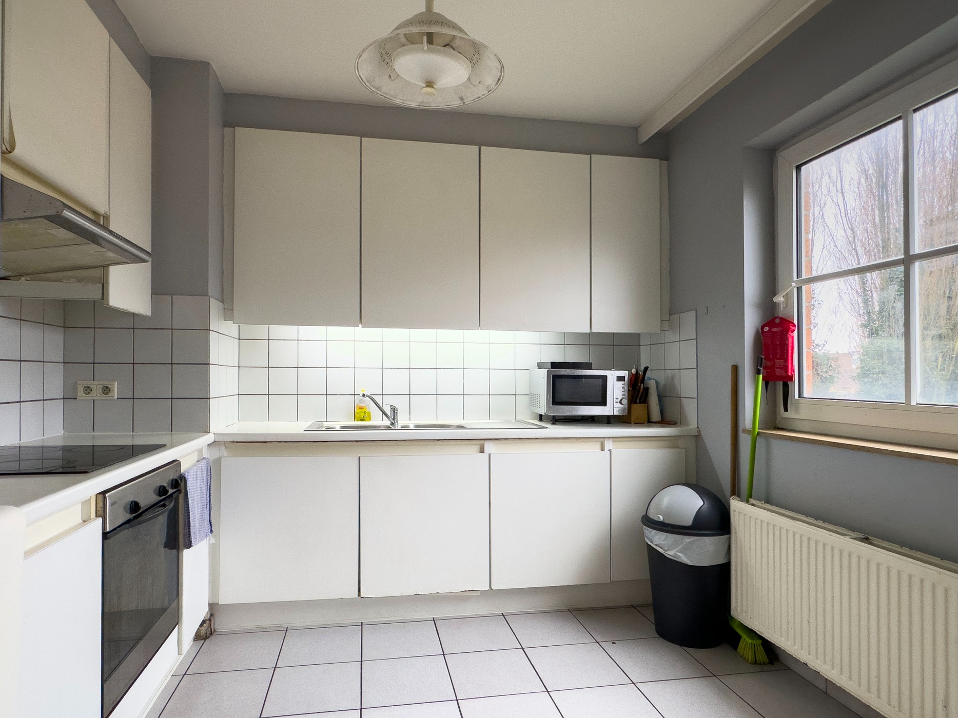 Ruim, instapklaar appartement met 3 slaapkamers en twee terrassen! - foto 3