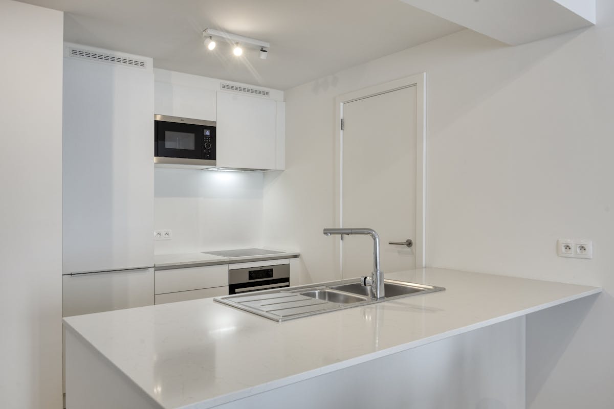 Te koop: lichtrijk 2slpk appt vlakbij Place Poelaert - foto 4