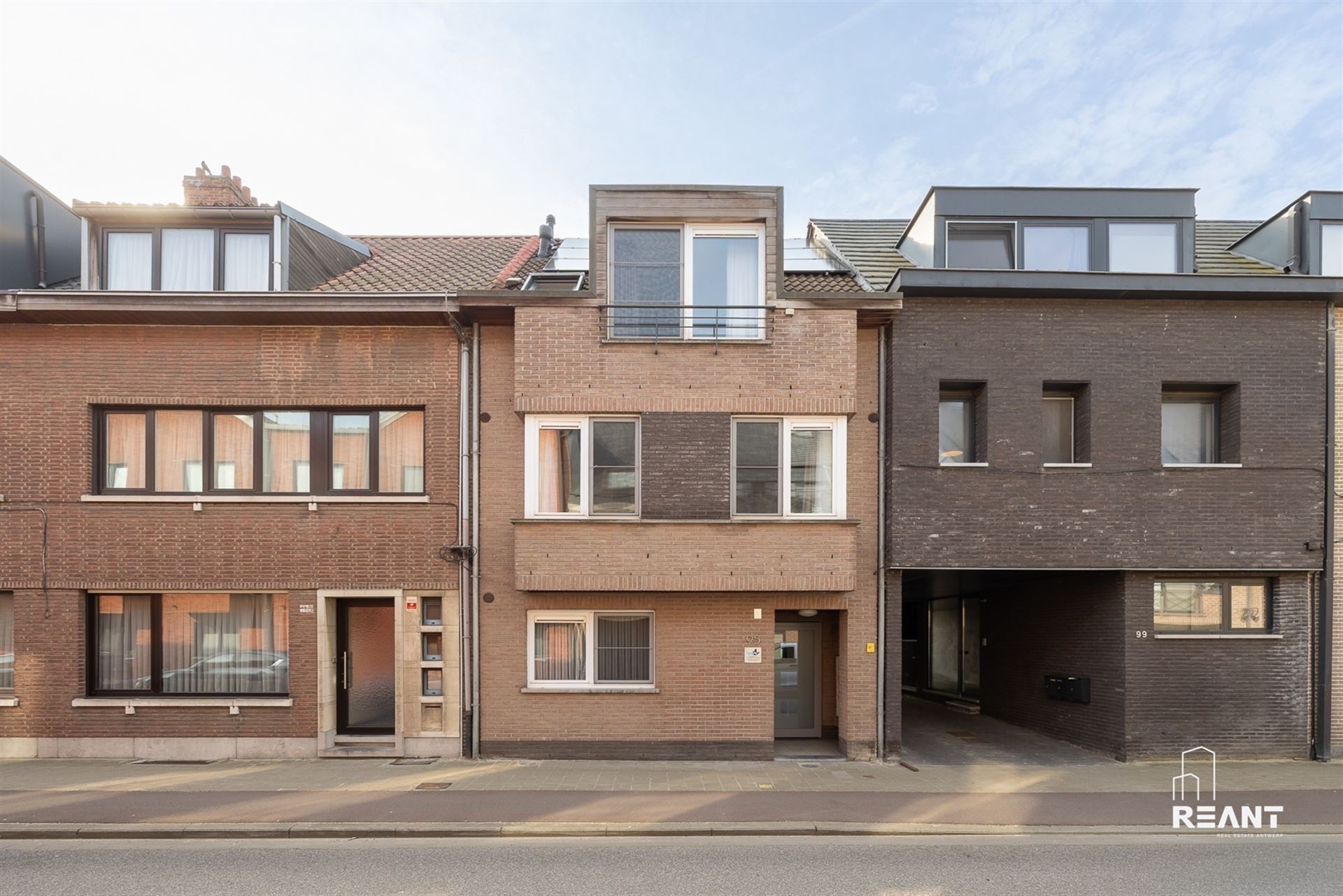 Apartment for sale in Wilrijk with 9 bedrooms - photo 1