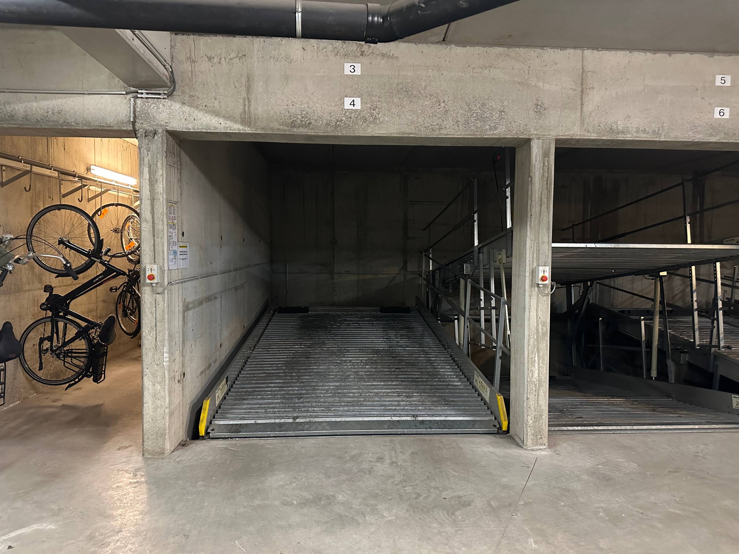 Staanplaats pal in het centrum van Blankenberge - foto 1