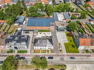 Bent u op zoek naar opslagruimte in regio Brugge? Deze loods is gelegen op een zeer gunstige locatie.Met een oppervlakte van 600m² heb je hier...