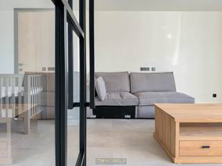 STIJLVOL GERENOVEERDE WONING met BIJGEBOUW EN ZONNIGE TUIN vormt de ideale mix van comfort, ruimte en ligging. Deze INSTAPKLARE WONING,...