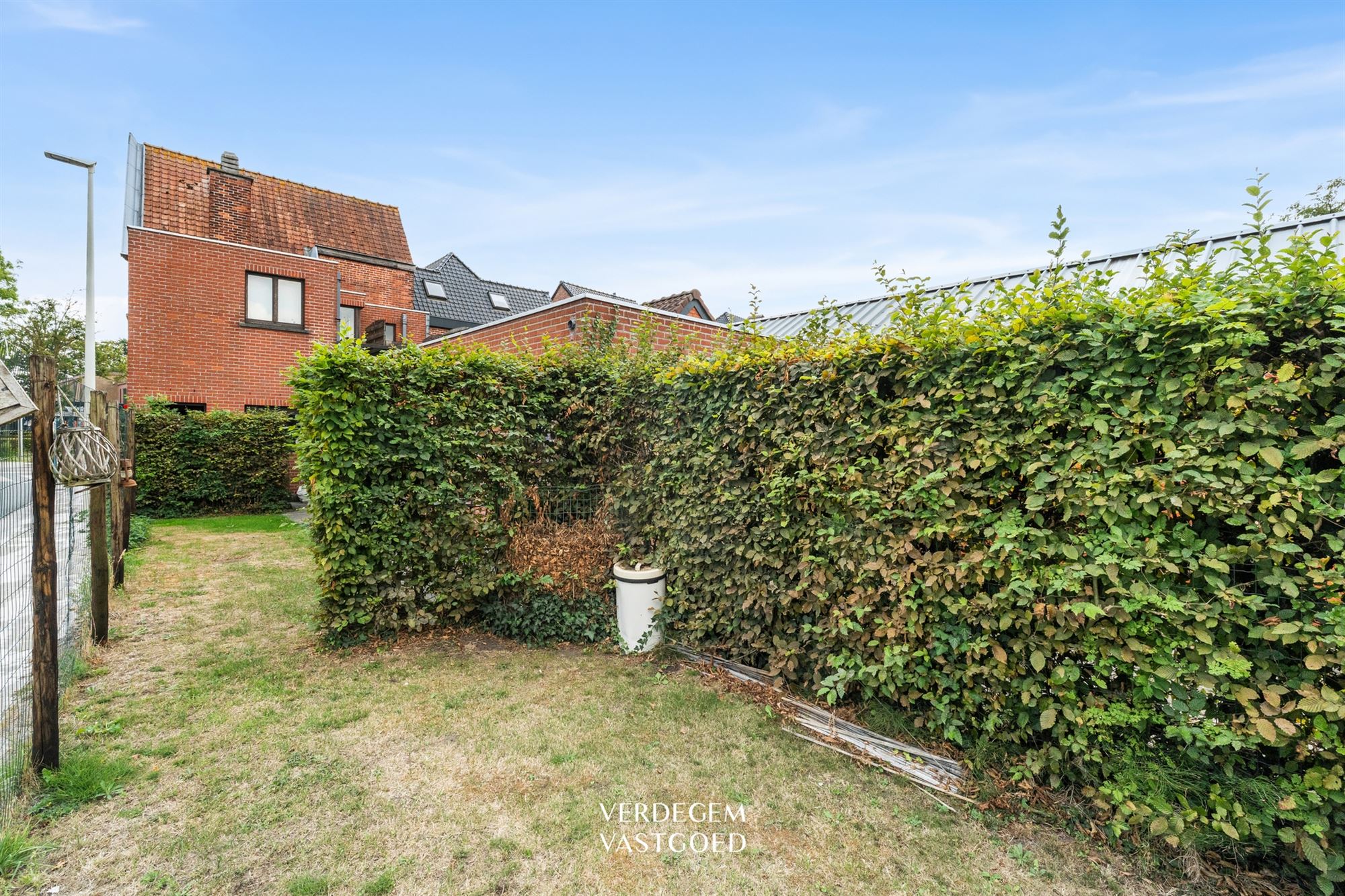 Centraal gelegen opbrengsteigendom met gelijkvloerse handel/kantoor en duplexappartement - foto 5
