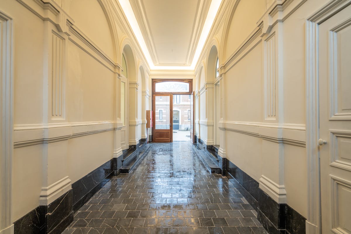 Authentique maison de 2 chambres avec espace bureau - photo 2