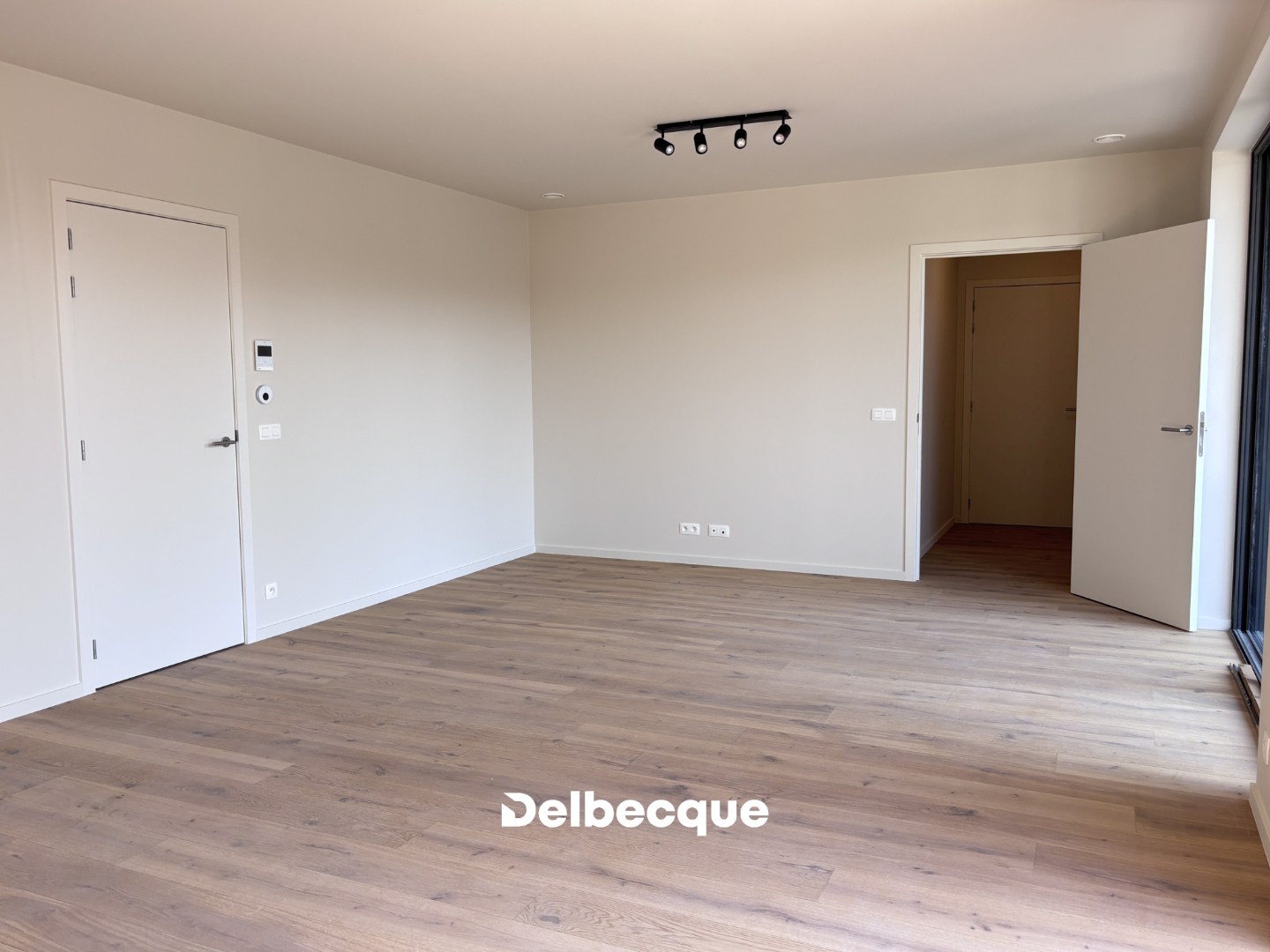 Lichtrijk nieuwbouwappartement, 3 slaapkamers, ruim terras en 2 autostaanplaatsen - foto 5