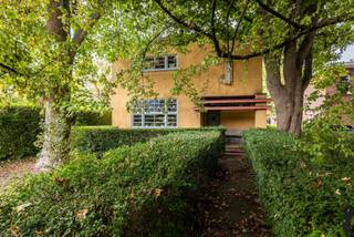 Villa L. Marsboom – Uniek Beschermd Modernistisch Monument op een absolute toplocatie in HoveVilla L. Marsboom is een uitzonderlijk stuk Vlaamse...