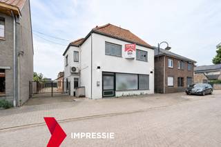 Commercial for sale in Peer