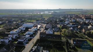 Mooi gelegen perceel bouwgrond (Lot 1) van 1224 m² in doodlopende straat in Lombardsijde, vlakbij Nieuwpoort en zijn jachthaven.Dichtbij zijn...