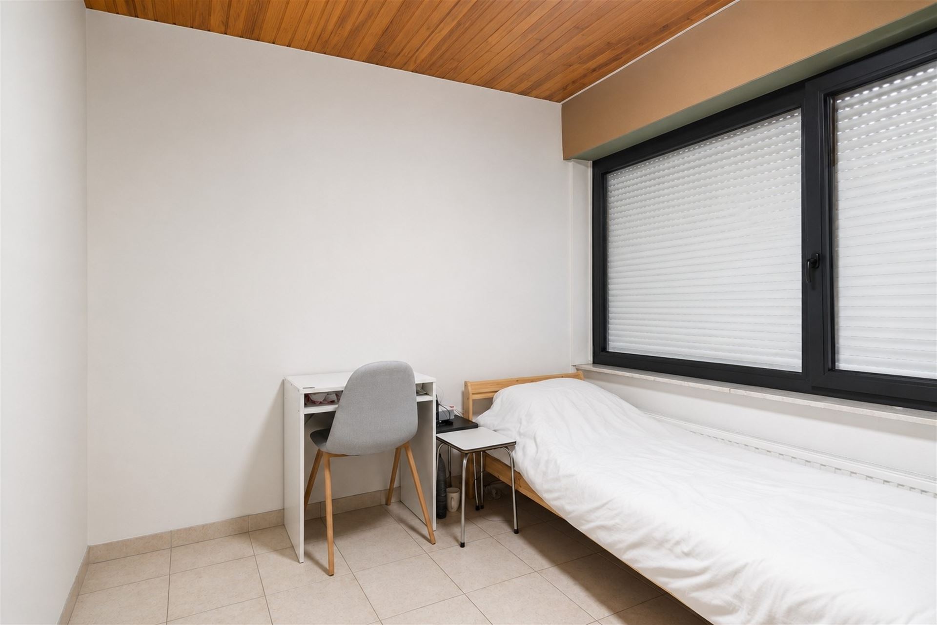 Ruim gelijkvloers appartement van 95 m² met drie slpk's! - foto 4