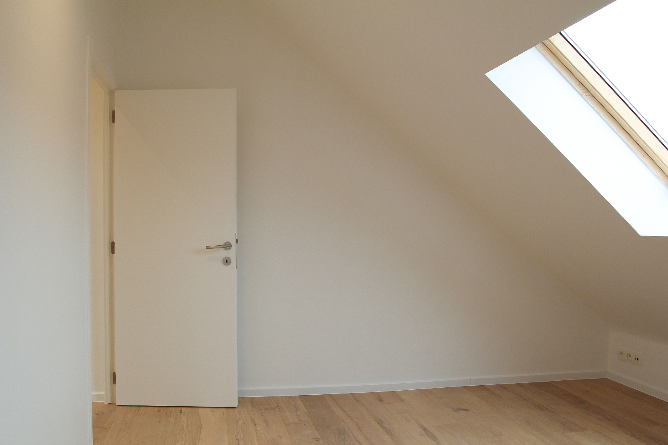 Gerenoveerde woning met 3 slaapkamers en tuin - foto 5