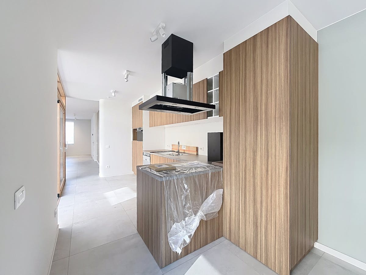 Recently renovated house for rent in the heart of Sint-Kruis. - photo 4