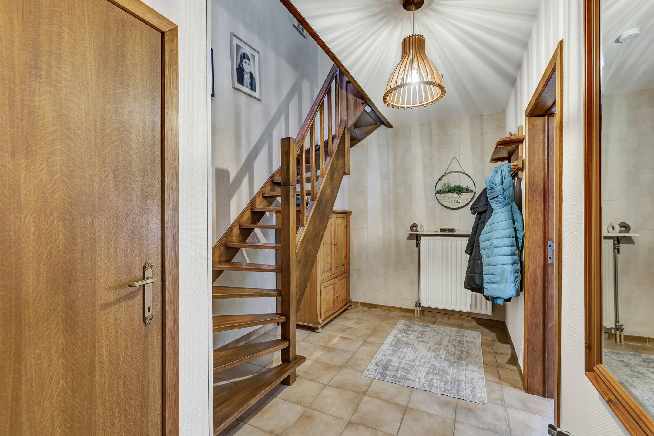 Instapklare HOB met 3 slaapkamers, garage en zonnige tuin - foto 3