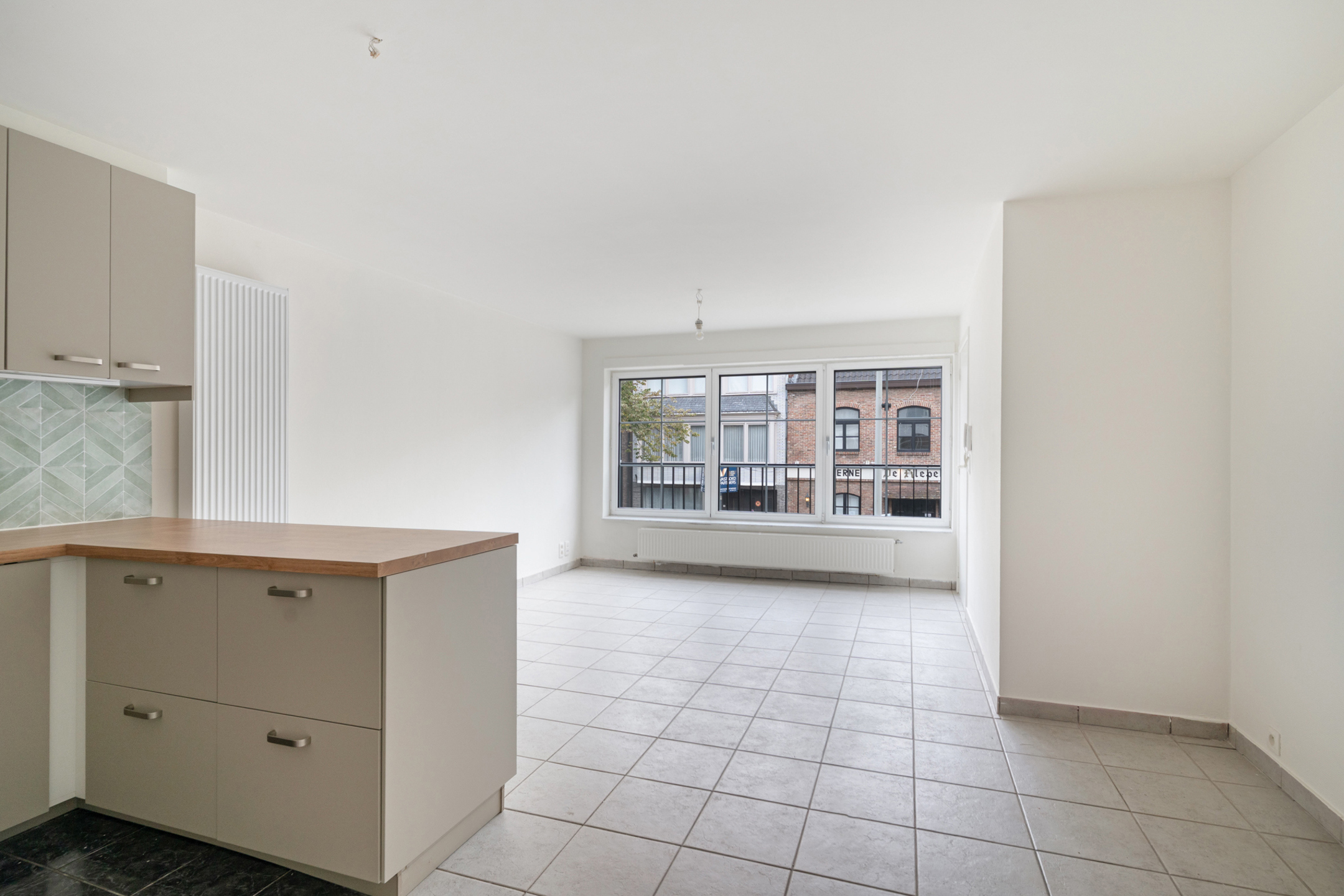 Vernieuwd appartement, 2 slaapkamers, terras centrum Beerse - foto 5