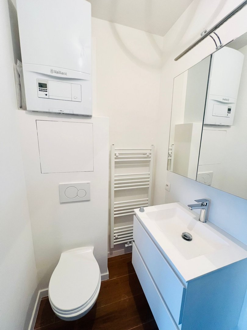 Ontdek deze instapklare, volledig gerenoveerde studio! - foto 5