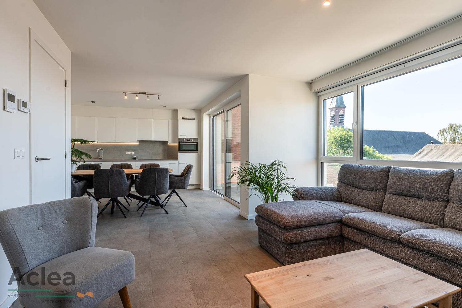 Modern appartement met ruim terras én garage in Sint-Jan-in-Eremo - foto 5