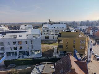 Nieuwbouwproject ‘Elegant Wonen’ biedt een aangename woonomgeving met een centrale binnentuin, in het bruisende Sint-Truiden. In dit nieuwbouwproject in afwerkingsfase hebben we nog enkele prachtige appartementen te koop! Appartement I201 bijvoorbeeld heeft een bewoonbare oppervlakte van 111m2, beschikt over 3 slaapkamers en heeft een aangenaam terras.<br /><br />Ook dit nieuwbouwappartement beschikt over een eigen warmtepomp en PV-panelen om zo uw energiefactuur tot een minimum te beperken. Een groot pluspunt als toekomstige woonst of duurzame en kwalitatieve investering!<br /><br />Voor meer informatie ontvangen we u graag ter plaatse of bij ons op kantoor om dit prachtige project tot in de puntjes toe te lichten. Bel nu Elien Mombaerts op het nummer 0470/38.21.30.