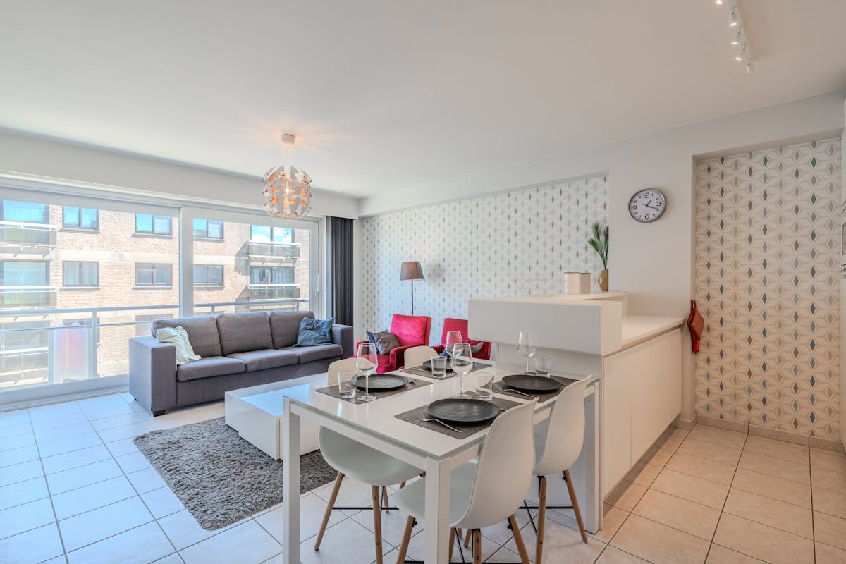 Prachtig appartement met 2 slaapkamers en zijdelings zeezicht ! - foto 2