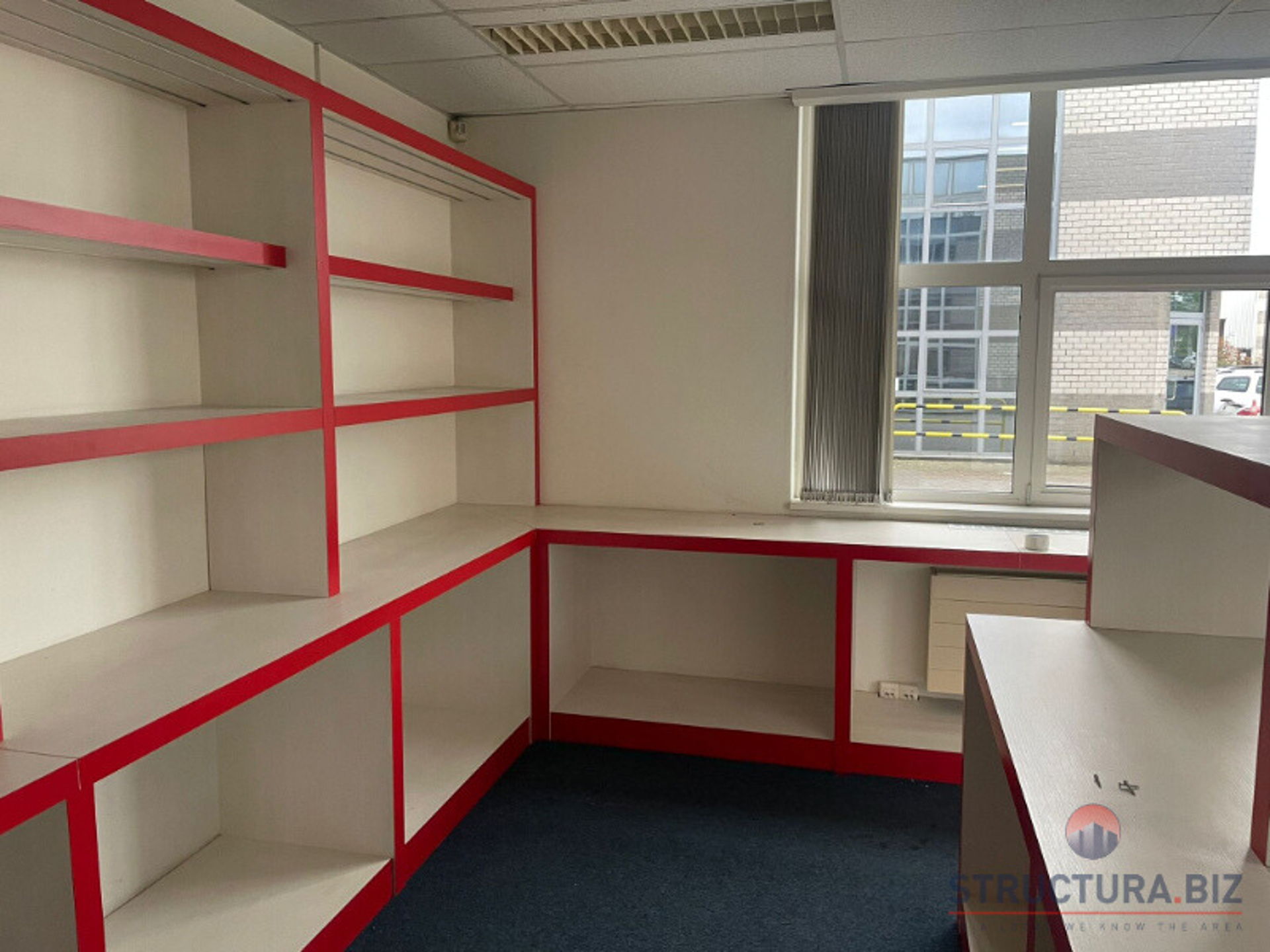 Magazijn met kantoor te huur - Kontich - foto 3